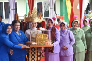 Tatap Muka Ketua Umum Dharma Pertiwi, Sampaikan Jaga Nama Baik TNI, Hormati Dan Dampingi Suami Dimana Pun Bertugas