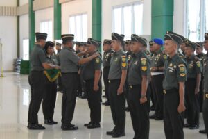 Pimpin Acara Laporan Korps Kenaikan Pangkat, Danrem 043/Gatam Harapkan Prajurit Tingkatkan Motivasi dan Prestasi Kerja