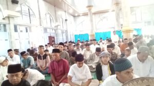 Sholat Idul Fitri Penuh Dengan Khidmad, Tausiah Azab Allah di Hari Kiamat