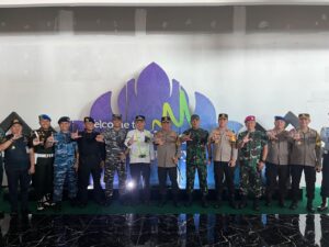 Kasrem 043/Gatam Dampingi Kapolda Lampung, Cek Situasi Arus Balik Idul Fitri 2024 di Pelabuhan Bakauheni