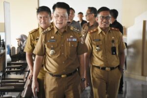 Pastikan Pelayanan Kesehatan, Pj. Bupati Tubaba Tinjau Puskesmas