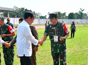 Danrem 043/Gatam Bersama Pangdam II/Sriwijaya Amankan Serangkaian Kunjungan Kerja Presiden Joko Widodo Di Lampung Selatan