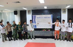 Kabupaten  Bekasi Jadi Daerah Pertama yang Berhasil Terapkan PPDB Online Melalui Aplikasi Layanan Publik