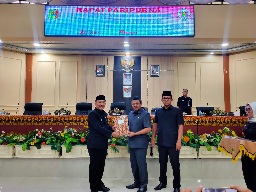DPRD Kabupaten Tanggamus Rapat Paripuna Menyampaikan Rencana Kebijakan Umum Perubahan Anggaran (KUPA) DPRD Kabupaten Tanggamus Rapat Paripuna Menyampaikan Rencana Kebijakan Umum Perubahan Anggaran (KUPA)
