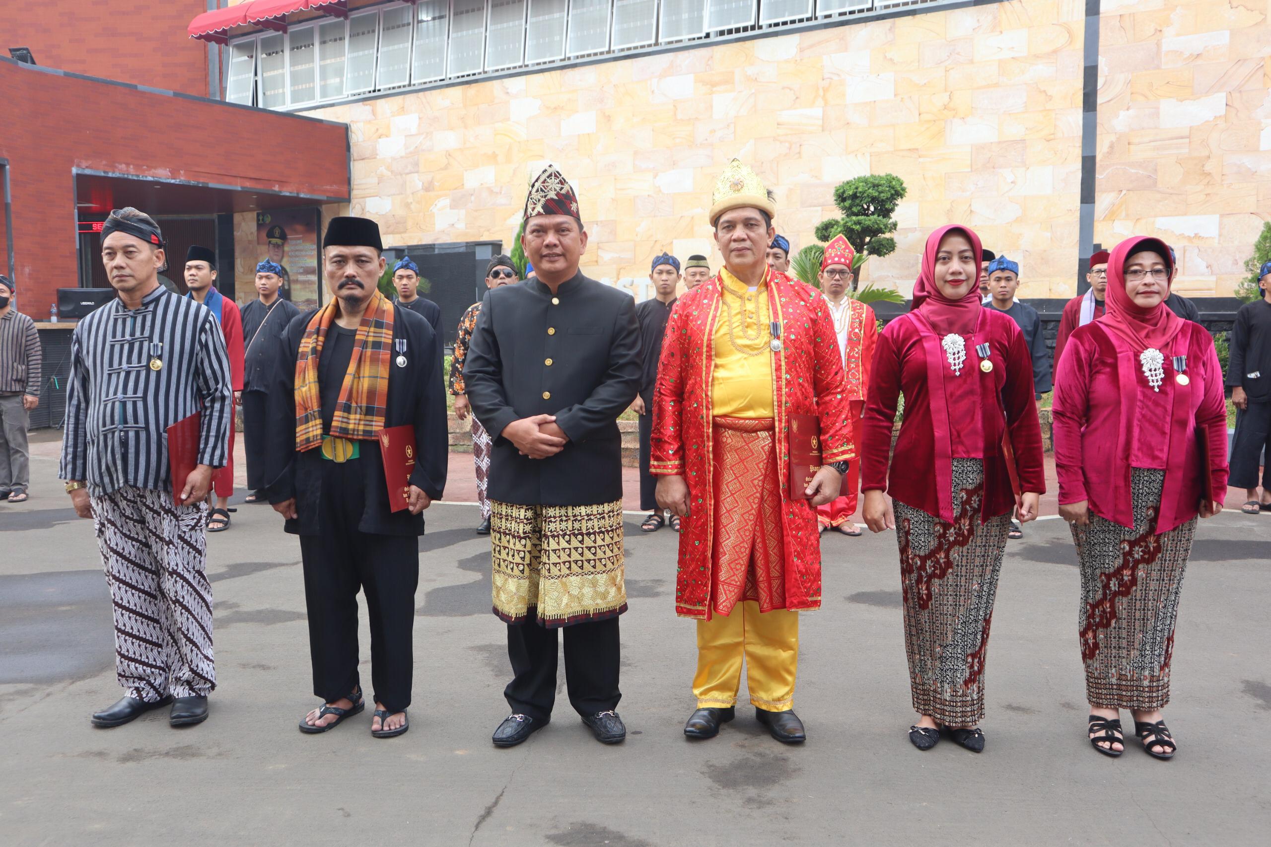 Peringatan HUT RI ke 79 dan pemberian penghargaan