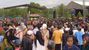 Pilkada 27 November 2024 Masyarakat Tubaba Teriakkan Kompak Pilih Kotak Kosong.