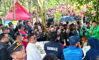 Mensos Gus Ipul: Ketum SMSI Firdaus  Membuat Kami Terperangkap.
