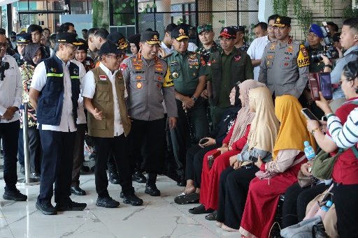 Kapolda Banten Dampingi Kunjungan Kapolri dan Rombongan Tinjau Pos Pengamanan Nataru di Pelabuhan Merak