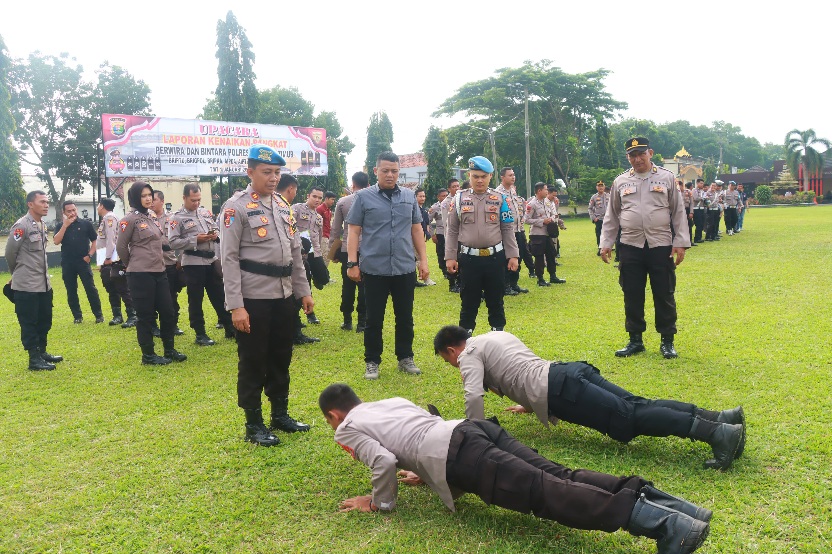 Si Propam Polres Lampung Timur Laksanakan Gaktiblin Usai Apel Pagi
