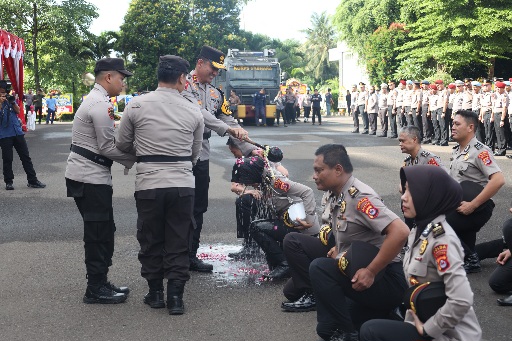 Kapolda Banten Pimpin Korp Raport, 198 Personel Polda Banten Naik Pangkat