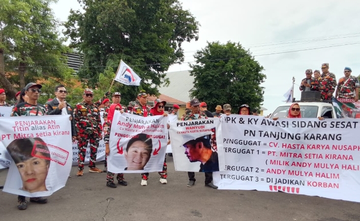 LMP Gelar Aksi Damai di PN Tanjung Karang: Soroti Dugaan Penipuan dan Penggelapan Rp16 Miliar