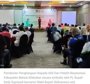 Pemberian Penghargaan Kepada Atlit dan Pelatih Berprestasi Oleh Pemkab Bekasi Melalui Disbudpora Kab Bekasi