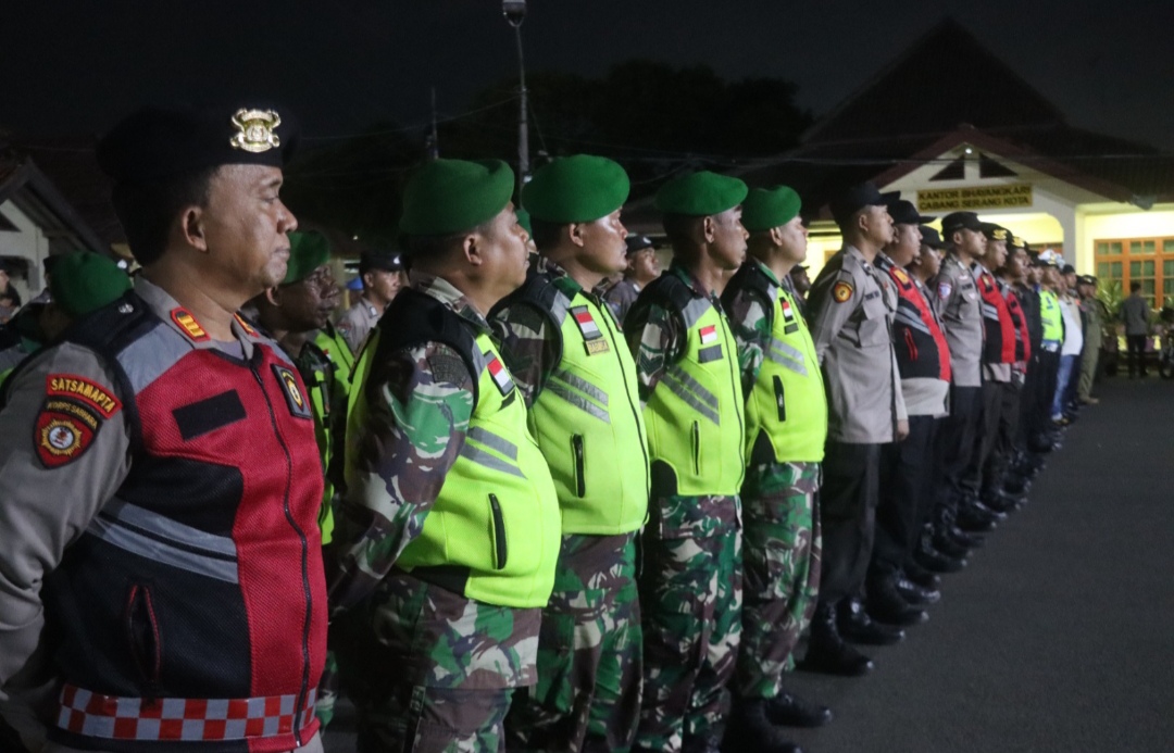 Kapolresta Serang Kota pimpin apel gabungan Patroli Skala besar di wilayah hukum Polresta Serang Kota.