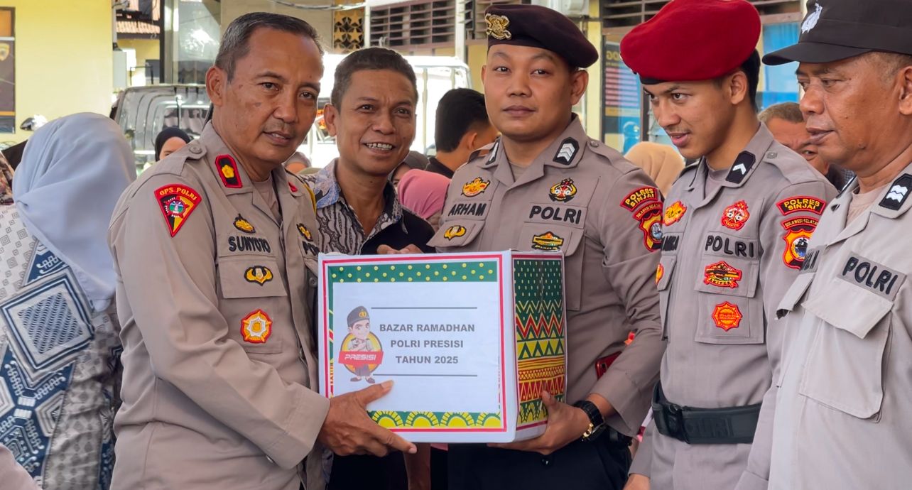 Polres Sinjai Gelar Bazar Ramadhan dan Baksos Bhayangkari 2025 di Mapolres Sinjai.