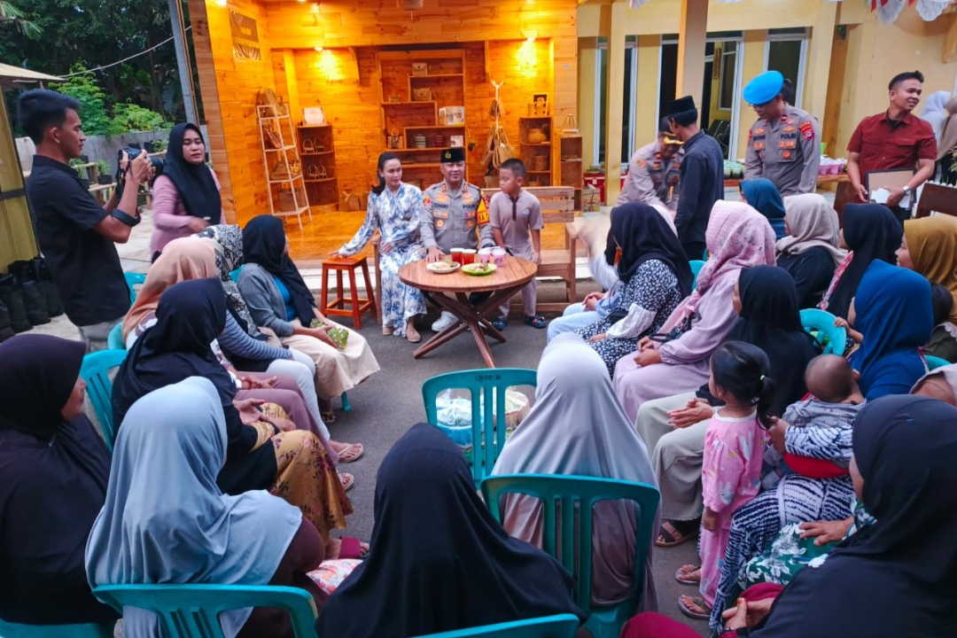 Safari Ramadhan,Kapolres Serang Buka Bersama dan Berikan Penghargaan Kepada Desa Tegal Maja