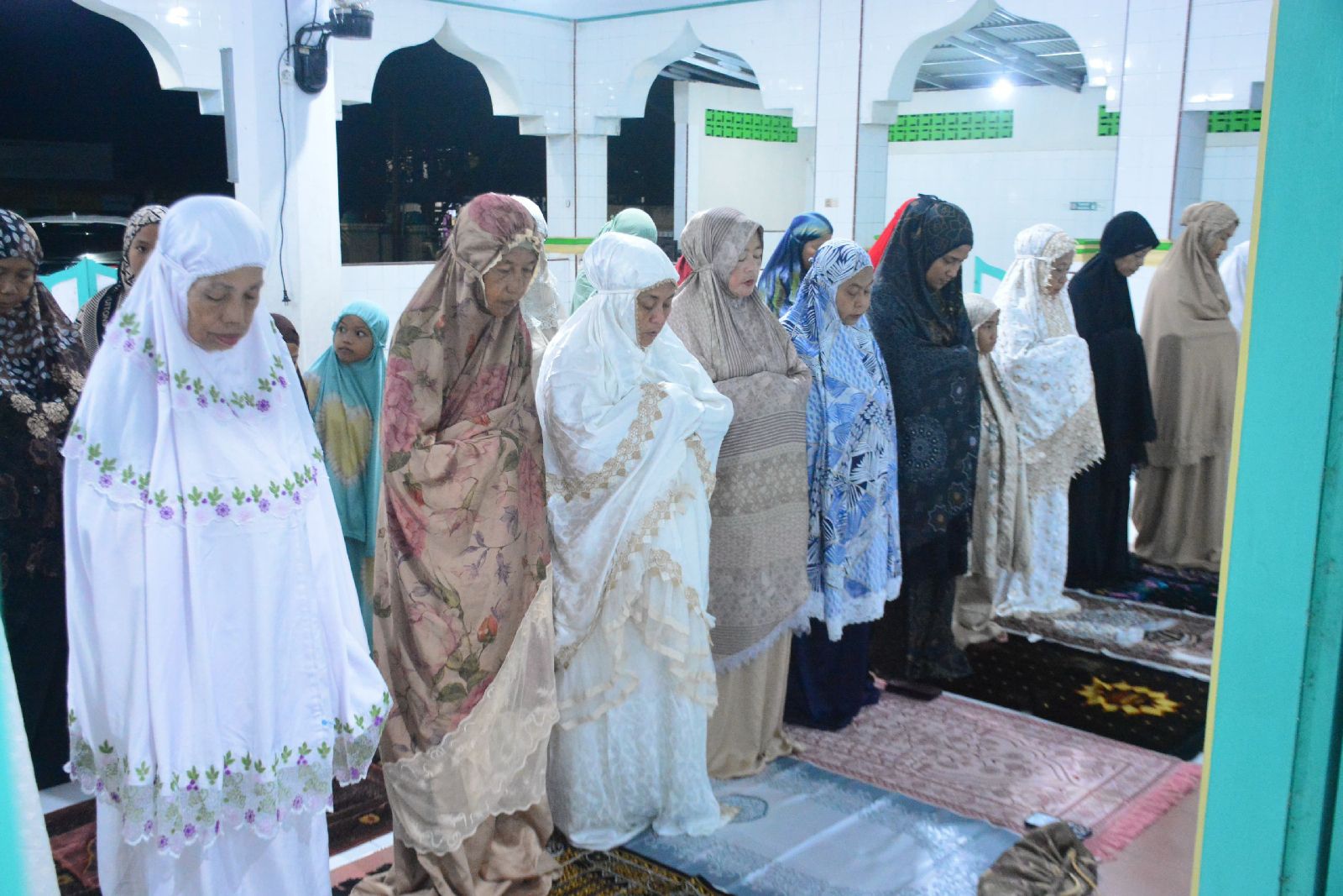 Bupati Sinjai Shalat Subuh Ber Jama’ah