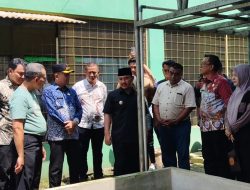 Bupati Bekasi Ade Kuswara kunjungi PDUST Mekarmukti