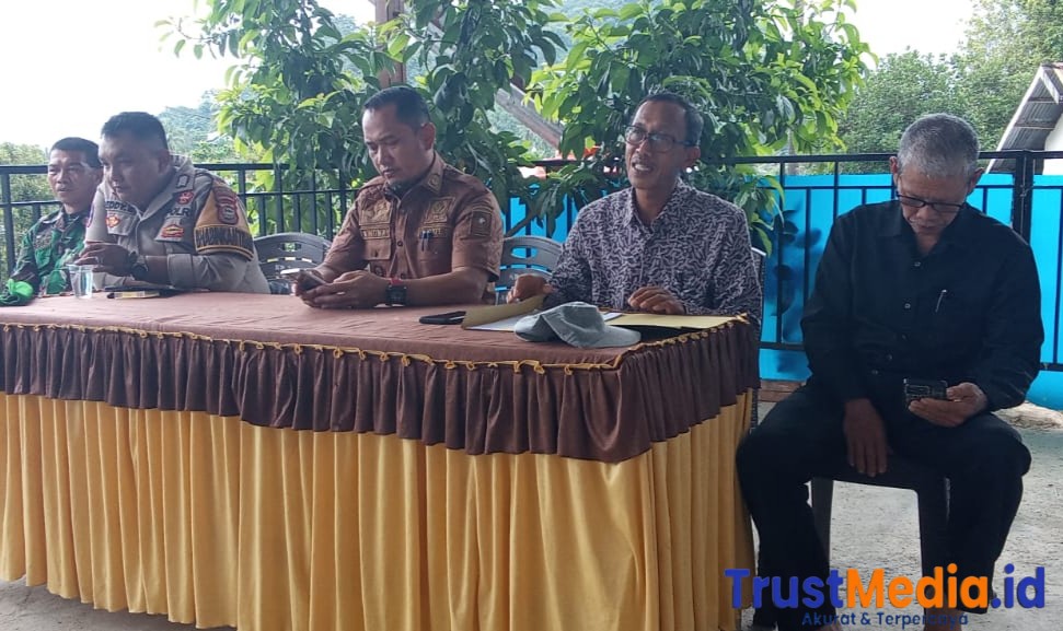 Polemik Sampah di Desa, Pemdes Saotengnga Bahas dan Tetapkan Perdes.