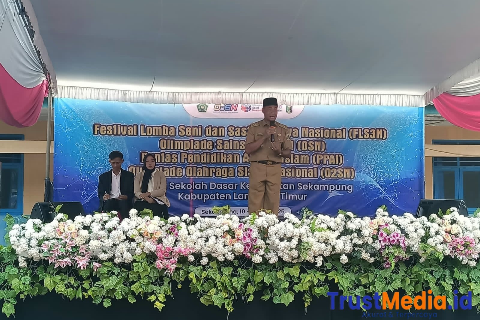 siswa siswi sekolah dasar negri dan swasta ikuti perlombaan tingkat Kecamatan.