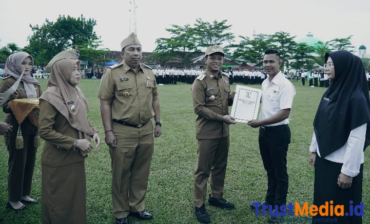 Terima Petikan SK, 1.233 ASN-PPPK Pemkab Pringsewu Diambil Sumpah