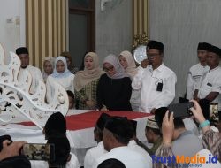 Bupati Ela Apresiasi Tradisi Kirab dan Syukuran Hasil Bumi
