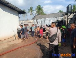 Polsek Labuhan Ratu Lakukan Pengamanan TKP Kebakaran Rumah di Dusun Pulau Sari