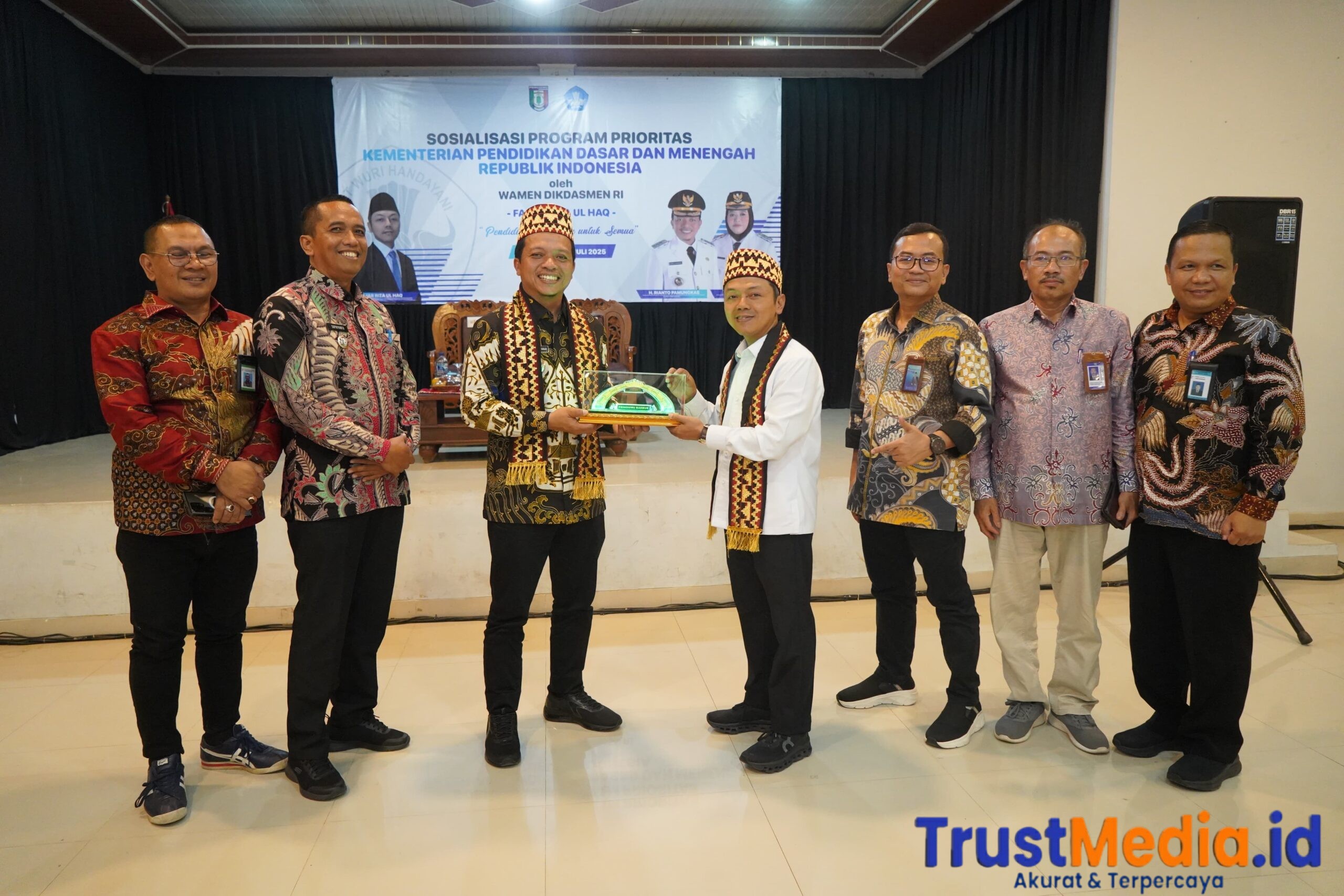 Bupati Pringsewu Bersama Wamen Dikdasmen RI Hadiri Sosialisasi Program Prioritas Kemendikbudristek