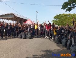 Mahasiswa Jaga Lingkungan, Kapolres Lhokseumawe Turun Langsung Gotong Royong di Waduk Pusong