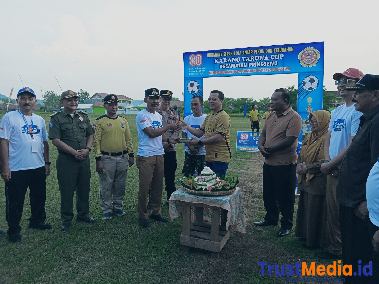 Dibuka Bupati, 15 Pekon & Kelurahan Di Kecamatan Pringsewu Ikuti Turnamen Sepakbola Karang Taruna Cup