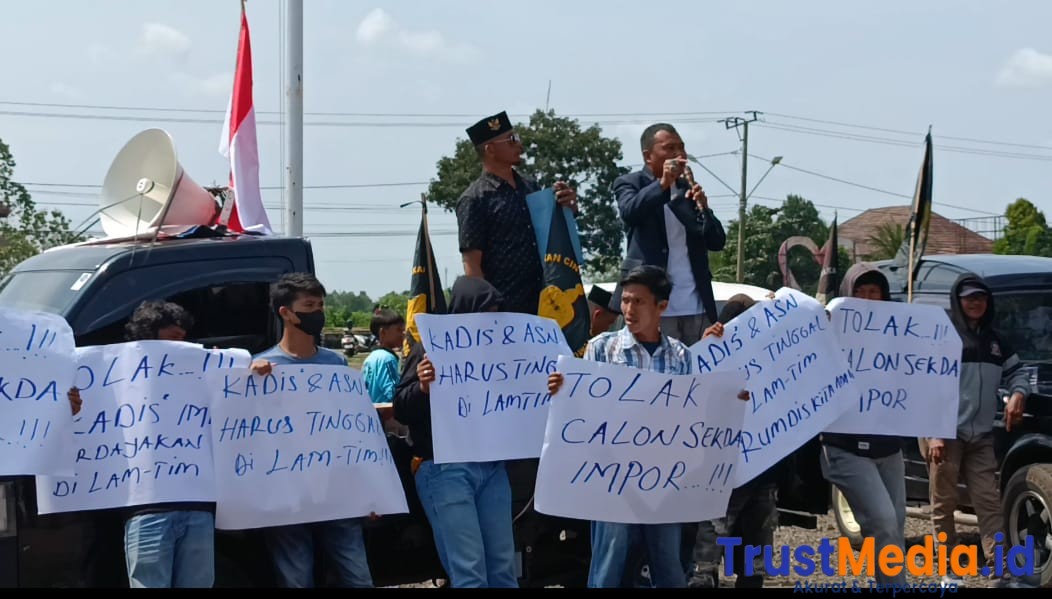 GERAM Lampung Timur Demo Tuntut Calon Sekda Bukan Impor Dari Luar Kabupaten