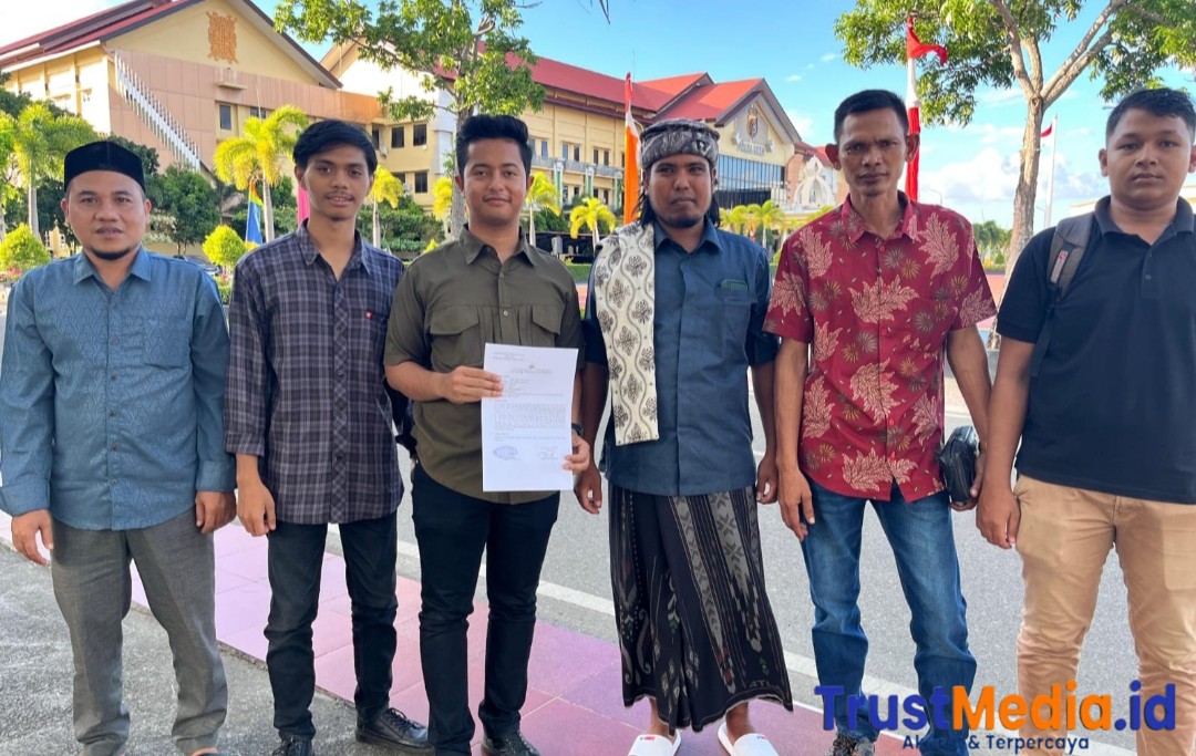 Masyarakat dan Mahasiswa Laporkan Akun Tiktok Bermuatan Unsur Pornoaksi, Haji Uma Beri Dukungan