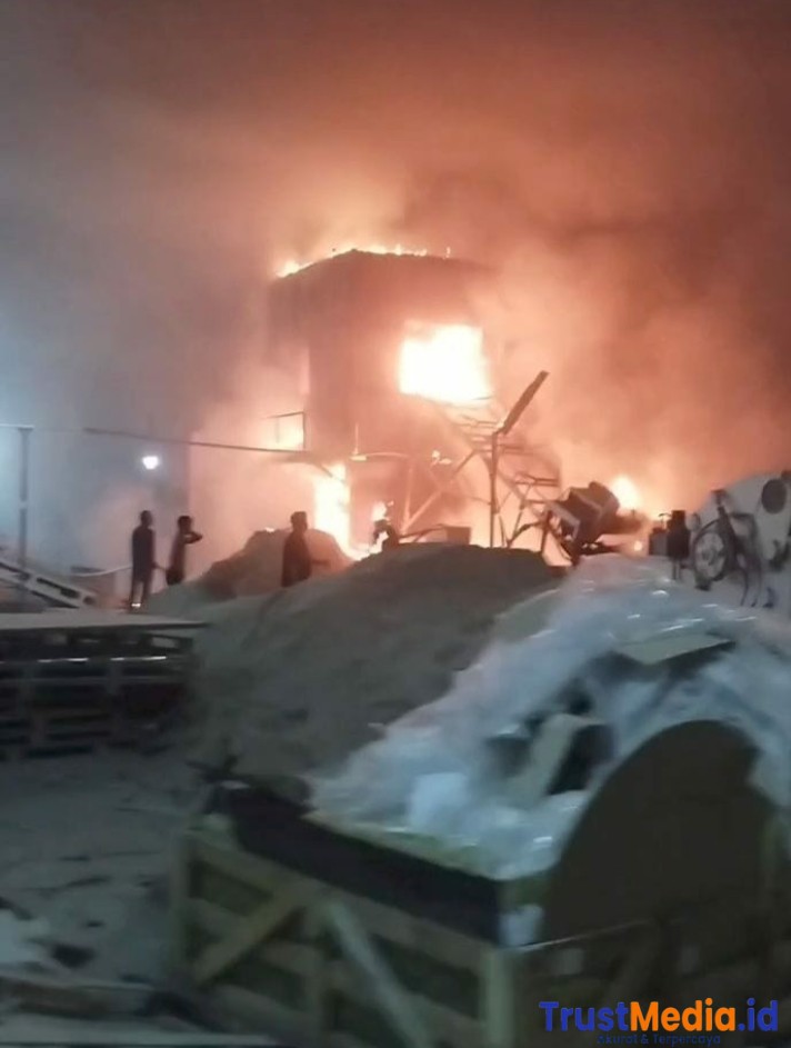 PT. Harrosa Darma Nusantara Terduga Pelanggar Pembuang Limbah B3 Yg Disegel KLH, Telah Terjadi Kebakaran