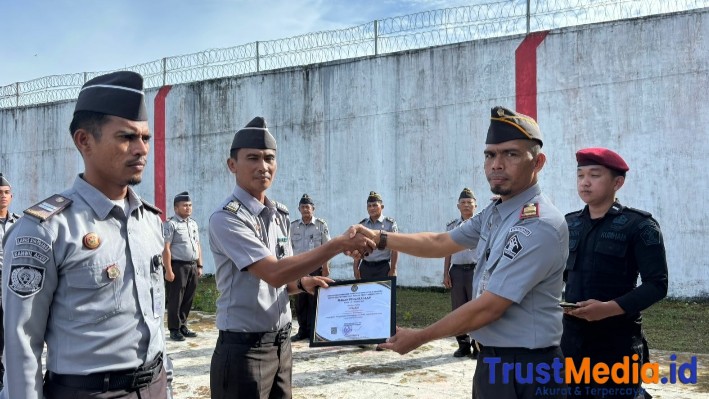 Cegah Aksi Pelarian, Pegawai Lapas Kelas III Sinabang Raih Penghargaan Dari Kanwil Ditjenpas Aceh