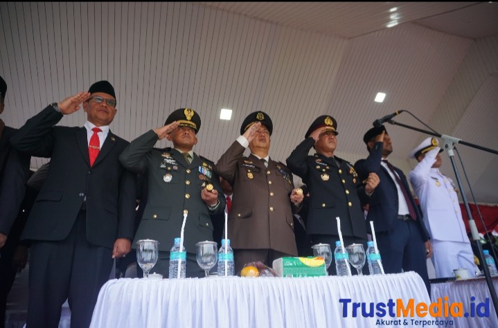 Kapolres Lhokseumawe Hadiri Upacara HUT RI ke-80 di Lapangan Hiraq