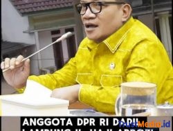 Anggota DPR RI Aprozi Alam Turun Langsung Bawa Bantuan untuk Korban Banjir Bandang Suoh