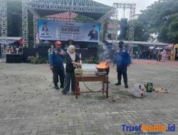 Lewat Program Botram, Disdamkar Gencarkan Edukasi Pemadaman Api kepada Masyarakat