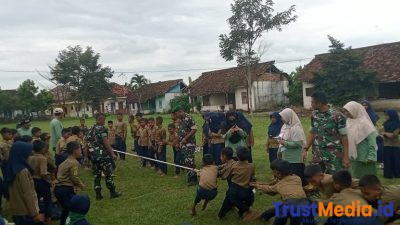 MI muhamadiyah Trimulyo Adakan Outing Class Bersama Koramil Sekampung MI muhamadiyah Trimulyo Adakan Outing Class Bersama Koramil Sekampung