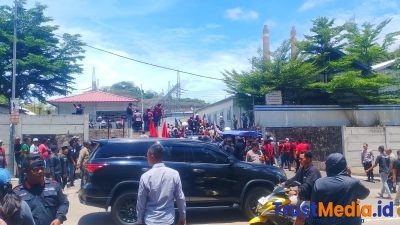 Aliansi Banten Birokrasi Gelar Aksi di PLTU Suralaya, Soroti Dugaan Korupsi dan Diskriminasi Aliansi Banten Birokrasi Gelar Aksi di PLTU Suralaya, Soroti Dugaan Korupsi dan Diskriminasi