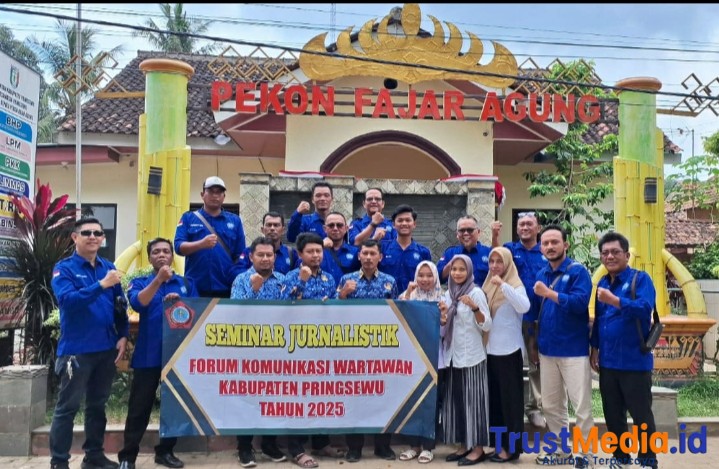 FKWKP Tingkatkan Kompetensi Wartawan Pringsewu Lewat Seminar Jurnalistik