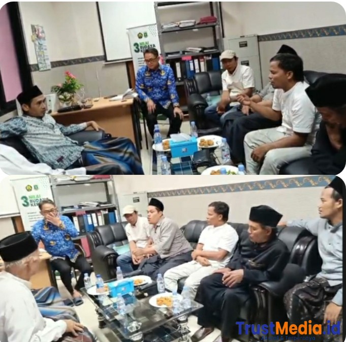 KOLEBBAT dan Warga Desak Penutupan Tambang Pasir PT. Berkah Halal Thayyib