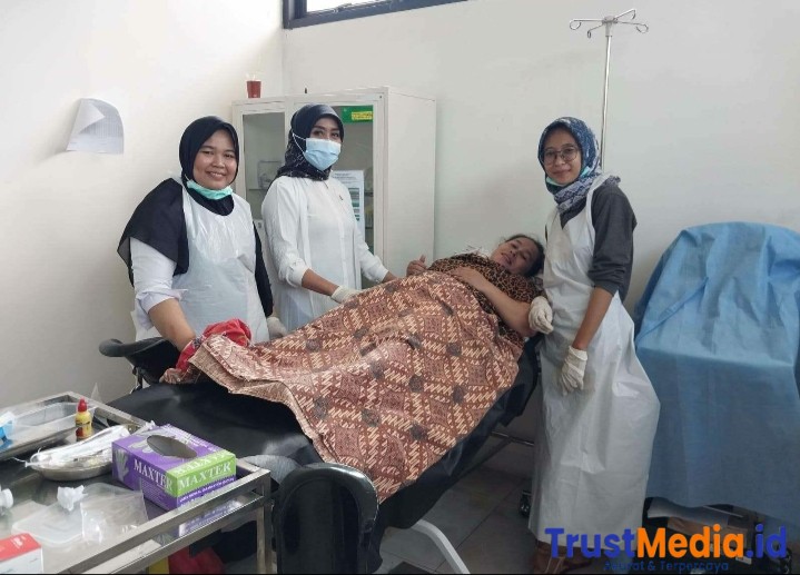 Dinas Kesehatan Kab Bekasi Apresiasi Peran Para Bidan di Bekasi Dinas Kesehatan Kab Bekasi Apresiasi Peran Para Bidan di Bekasi