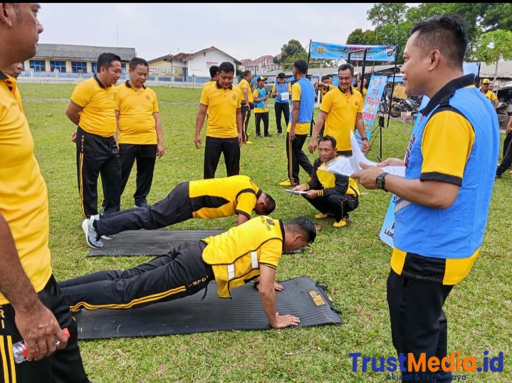 Enam Polsek dijajaran polres Lampung timur ikuti kegiatan tes Kesemaptaan jasmani dan beladiri berkala