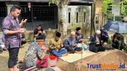 Haji Uma dan Seniman Aceh Beri Penghormatan Terakhir untuk Lukman Ibrahim (Syukur Eumpang Breuh)