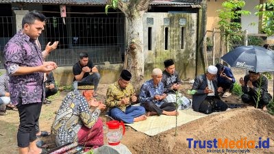 Haji Uma dan Seniman Aceh Beri Penghormatan Terakhir untuk Lukman Ibrahim (Syukur Eumpang Breuh)