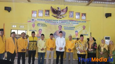DPD Partai Golkar Lampung Timur adakan tasyakuran atas penganugrahan Pahlawan Nasional Kepada Almarhum H M. Soeharto DPD Partai Golkar Lampung Timur adakan tasyakuran atas penganugrahan Pahlawan Nasional Kepada Almarhum H M. Soeharto