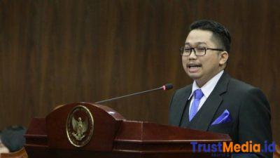 Putusan MK Mengenai Jabatan Anggota Polri di Luar Institusi, Menurut Pakar Hukum Tetap Sah Putusan MK Mengenai Jabatan Anggota Polri di Luar Institusi, Menurut Pakar Hukum Tetap Sah