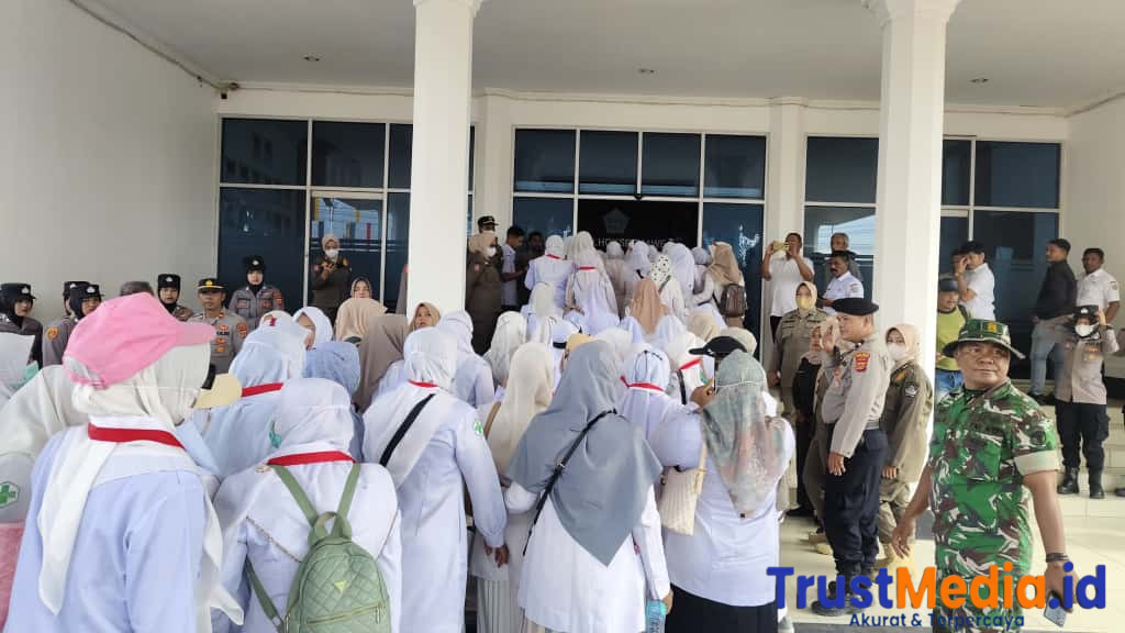 Aksi Honorer Non Database BKN Kondusif, Polres Lhokseumawe Lakukan Pengamanan