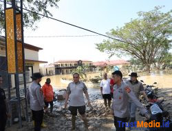Kapolda Aceh Terobos Jalanan Berlumpur untuk Tiba di Tamiang, Pastikan Penanganan Banjir Berjalan Cepat