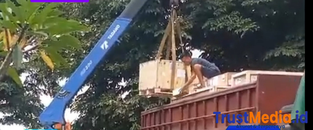 Proyek pengadaan alkes RSUD Sukadana Lampung timur tahun 2025 baru turun Januari 2026