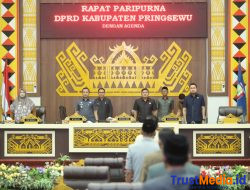 Pemkab Pringsewu Sampaikan Jawaban Fraksi DPRD Soal Perubahan SOTK